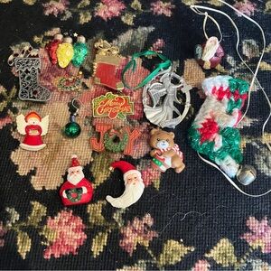 Lot of Vintage Christmas Jewelry Brooches Pendant Longaberger Ornament